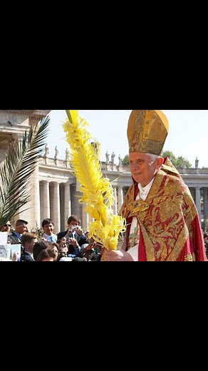 Palm Sunday Procession with Pope Benedict XVI (2008 and 2010) | Liturgical Arts Journal
