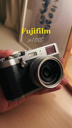 Fujifilm X100T with Flash in 2024
