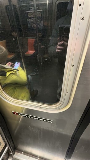 NYC Subway R160 R train vs R68A N train race at 4th Avenue line