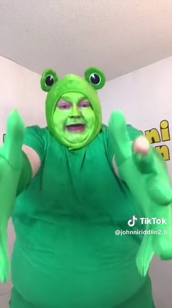 Crazy Frog's Fast Adventure with Sonic the Hedgehog and Friends