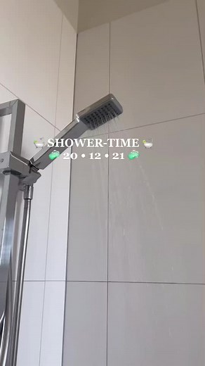 shower-time 🤍🧼🚿 #preppy #preppyaesthetic #preppylifestyle #selfcare #shower #showertime #preppylife #fyp