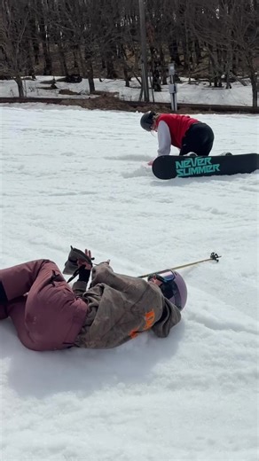 Switching It Up: Snowboarding vs. Skiing Challenges