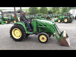 1999 John Deere 4200 Open Station Tractor w/ Loader!!