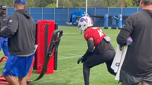 LB Terrel Bernard (pec) returned to #Bills practice Thursday for first time since sustaining a pec injury during BUF’s Week 2 win over Dolphins. Bernard was in red non-contact jersey, participated in individual drills. Has already been declared OUT Sunday vs Ravens #BillsMafia | Batavia Daily News - Sports