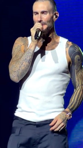 maroon 5 what lovers do #concert #adamlevine #maroon5 #shorts #m5