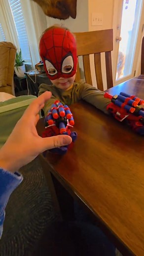 Which kid can resist the charm of Spider-Man? 🕷️ This web shooter set turns your child into a city hero in seconds! The highly realistic glove and launcher, with precise and safe soft bullet launching, are so easy to operate that kids can handle them on their own. Whether battling at home or teaming up with friends to "save the city" 🦸‍♂️, they can immerse themselves in the heroic fun. It’s a must-have for every kid’s superhero dream 🚀! | Freedomty