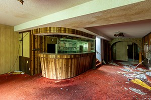 7.4K views · 88 reactions | Retro 70's Party House With An Indoor Pool and a Funky Bar! Slated for demolition and sitting abandoned and overgrown in a beautiful neighbourhood, this abandoned house is a super sexy 70's dream! Take the video tour here! | Freaktography | Facebook