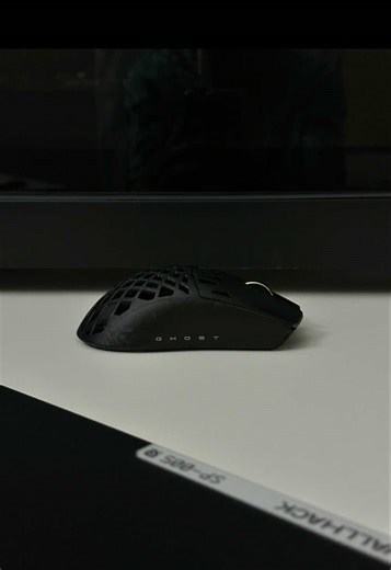 Use code “CLOCKTECH” for 5% off on any purchase at ATK GEAR. This is the ATK GHOST SERIES the best carbon fiber mouse coming in at only 48G 🤯More information LINK IN BIO! Thank you @ATK GEAR 🖤🔥! #setup #desksetup #compsetups #carbonfibermouse #gamingsetup