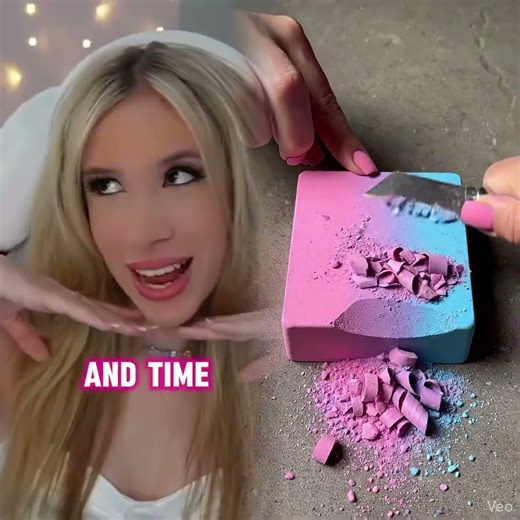 When Your “NEW CODES” DROP in DRESS TO IMPRESS on ROBLOX…