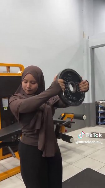 musclechick_ on TikTok