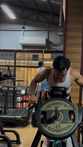 PWEDE BA SA DIET? 🤔 ☑️ 1) Pwede kung controlled ang dami • Best range: 150–250ml/day (start dito) ☑️ 2) Piliin yung mas “diet-friendly” • Skim / Non-fat = pinaka-low calories • Low-fat (1%) = ok din • Full cream = ok pero mas mataas calories (budget mo dapat) ☑️ 3) I-track lalo na kung coffee lover • Latte/milky coffee araw-araw = biglang 200–400 kcal without noticing • Hack: Americano measured splash of milk ☑️ 4) Milk is food, not water • May calories carbs (lactose) so counted siya talaga ☑️