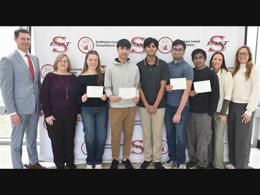 7 Smithtown High School Students Earn National Merit Finalist Honors