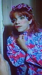 492K views · 9.8K reactions | Perdu de recherche ou comment se rendre compte que tu es vraiment nul pour faire disparaitre le mari de ta maîtresse 藍 #sketch #recherche #inconnus | Les Inconnus - Officiel | Facebook