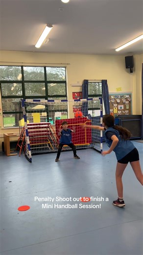 Exciting Penalty Shootout to Conclude Mini Handball Session