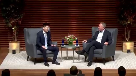At 19, Ken Griffin installed a satellite dish on his Harvard dorm roof just to get real-time stock quotes.He needed them to run arbitrage between stocks and derivatives. There was no internet. He did it anyway.Here's how he built the most profitable hedge fund in history from that dorm room:Griffin had software engineering, mathematics, and finance. In the late 80s, that combination was nearly untouchable."Entrepreneurs of any moment in time are people with the skill set relevant to solve the pr