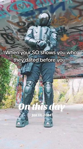 #onthisday #tacticalgear #mask #masktok #theviridianpriestess #the99thcommander #booktok #katrinacalandra #maskedman #TheViridianPriestesscosplay