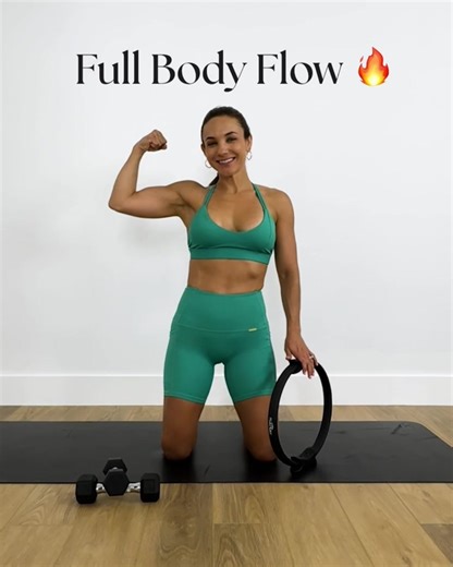 Don’t let the slow movements fool you... 😅🔥 My core is still shaking from this sequence. We’re hitting every muscle group from head to toe. If you want to feel long, lean, and a little bit shaky—this one is for you. Who’s joining me on the mat? #FullBodyWorkout #PilatesBurn #CoreStrength #FitnessMotivation