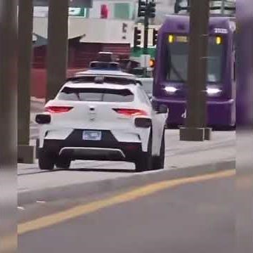 Waymo Epic Failures #viralvideo#viralvideo #video #viralshort #viralshorts #vlog #autonomousdriving