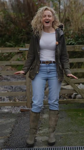 Awesome new LONG pole saw from @cramertoolseurope No tree branch is safe from me now 😂 And no messing about with 2stroke fuel 👍 #countryside #rural #countrygirl | Jen Lewis