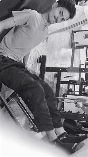 #motivation #trendingshorts #gym #viralshorts #vairal #youtubeshorts #youtube #shorts #shortvideo 💪💪