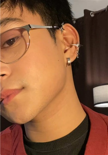 Stylish Silver Star Ear Cuff for Your Fashion Needs