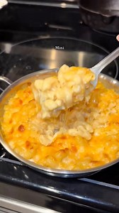 Baked Mac & cheese for one #singleserve #macandcheese | zoie.yve