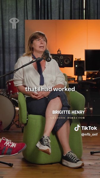 3D printing and scanning are absolute game-changers in stop-motion animation! 🤯 Artistic director Brigitte Henry and co-directors Chris Lavis and Maciek Szczerbowski explain how the accessibility of this technology made a world of difference in building THE GIRL WHO CRIED PEARLS' universe. Stream it for free on NFB.ca and the NFB Films app! ▶️ Full interview available on the NFB's YouTube channel. L'impression 3D a complètement révolutionné l'animation en stop-motion! 🤯 La directrice artistiqu