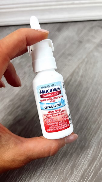 Watch Watch before buying Mucinex Sinus-Max Nasal Spray Decongestant, 12 Hour Over-The-Counter  on Amazon Live