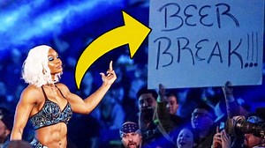 10 Best Ways Wrestlers Responded To Crowd Signs