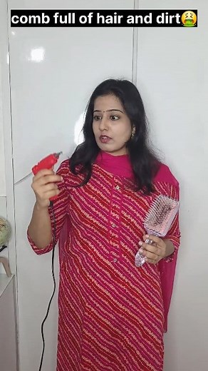 Best trick to clean hairy dirty combs." 🤩😜🤣 #relatable #trending #shorts #thanksgiving #fishfry #stuffing #thanksgivingvibes #winterevent #seafood #holidaymarket #thanksgivingtraditions #food | Keshav Shashi Vlogs