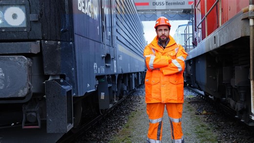 Abendschau · Die Reportage: Umschlagbahnhof: Container und Kräne – die Logistik-Helden von München-Riem