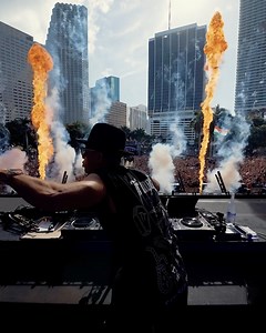 37K views · 2.5K reactions | ULTRA FULL SET LIVE!!  => youtu.be/FxEJhxdRi4Q | Timmy Trumpet | Facebook