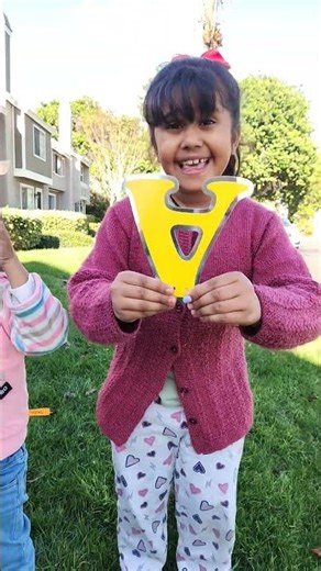 Naysha laughed at Avanya's wrong Alphabet 🤣
