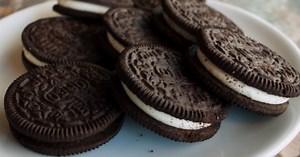 YouTuber Kanghua Ren Sentenced To Jail For Feeding Toothpaste-Filled Oreos To Homeless Man - CBS Miami