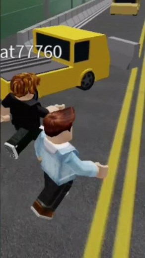 escaping the bridge from final destination 5 in roblox. #roblox #brookhavenrp