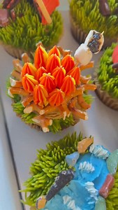 You can’t deny that the best part of camping will always be those delicious marshmallows toasting over the flames of the campfire!! 🔥🥰🤍 | Lily Cakes