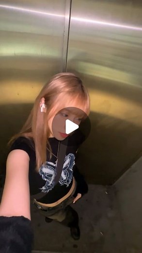 Codibook Taiwan & Hong Kong｜韓國品牌｜穿搭分享 on Instagram: "Outfit Of the Week‪ꔛ‬♡‪ 最近開始凍了～又係時候￼￼￼添置新衣物(•ˉ ꒳ ˉ•) 近排發現咗一個韓國代購網站 入邊超多韓國牌子嘅衫褲鞋襪￼￼￼( ˶’ᵕ‘˶) 成套入手超方便￼✨ All clothes from @codibook_twhk 倒數1天🔥Codibook血拼雙11全館85折優惠！ 還有超多驚喜好康資訊記得要@codibook_twhk查看💕"