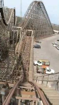 Gemini (Blue Side) at Cedar Point VERTICAL POV