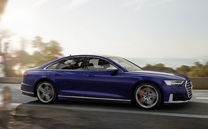 AUDI S8 2021