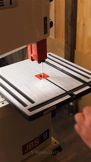 Space-Saving Hanger Hacks | 5-Minute Crafts GIRLY