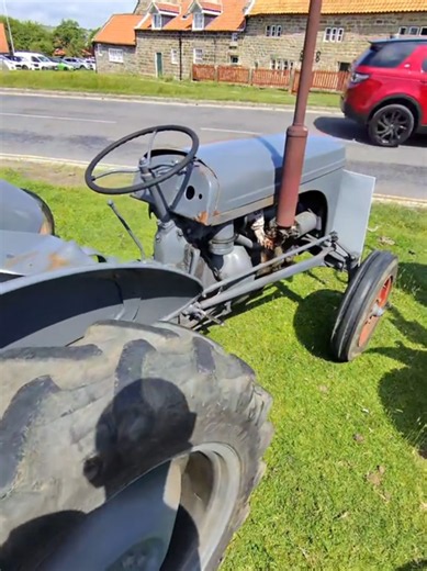 Massey Ferguson T20 Restoration: Identifying Year and Hydraulic Modifications