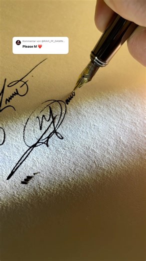 How to sign the letter M #signature #video #viral #viralvideo #handwriting