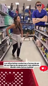 El comportamiento de tu hijo con papá y mamá es diferente #bebes #bebesllorones #bebeslindosdomundo #madres #madresprimerizas #madresreales #padres #tutorial #viralreelsシ #paratipage #familyreunion #animalencounter #familytime #FamilyFun #familiesties #baby #babies #cutebaby #momlife #dadlife #newmom #parenting #funnybaby #usaparents #familyfriendly #spirituality #toxicrelationship #emotionalabuse #motherhood #pregnancy | Dr. Reinel Ospina