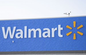 Thinking of a career change? Walmart announces annual average store manager salary of $128K