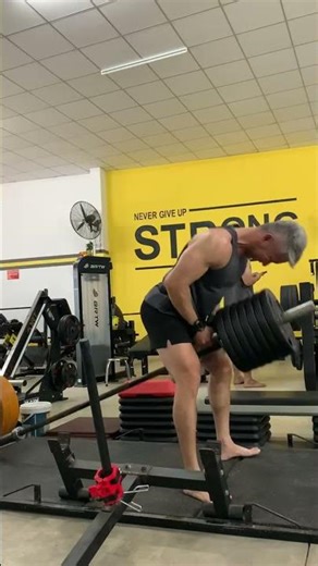 T bar row set 2 ( 80kg x9)