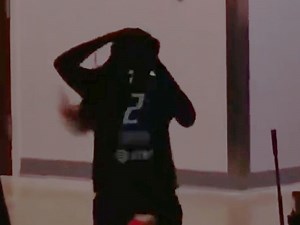 WNBA star’s wig falls off during a game, causing chaos on court