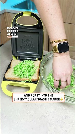 Shrek-tacular grilled cheese 🧀😂