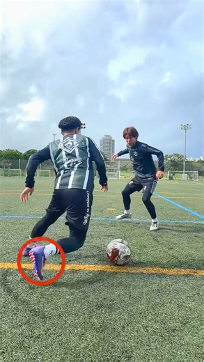 185K views · 1.1K reactions | Football skills tutorial #players #training #skills #tutorials #football | Blessed child football freestyle | Facebook