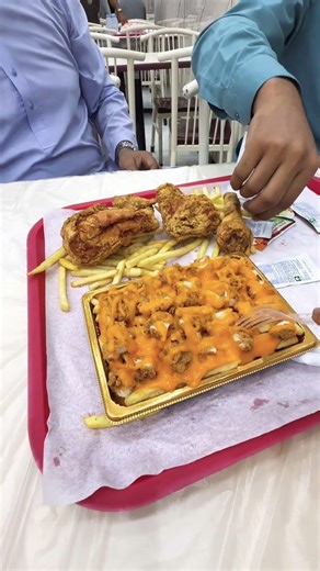 Food enjoy saudia arbia #bahwalpur #saudiaarbia #yazman #naveed