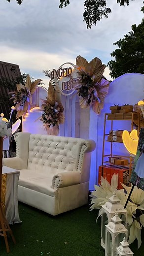 Looking for a luxurious staycation? 🌿✨ Come and experience Casa De Acacia Private Villa & Events Place — where comfort meets elegance! 💫 We’ve got a gorgeous pool, comfy and clean rooms, and aesthetic views perfect for relaxing or taking stunning photos! 🕯️📸 💒 You can also set up special occasions here — 18th birthdays, weddings, and other special events! 🎉 📍 LOCATION: Purok 3, Laungcupang, La Paz, Tarlac 📞 CONTACT NO: 0939 919 5542 / 0919 671 4416 Book yours now and make every moment un